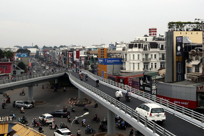 Thành phố Hồ Chí Minh thông xe nhánh cầu vượt thép Phạm Ngũ Lão ảnh 2