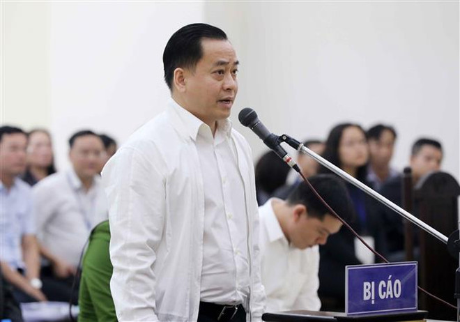 Bị cáo Anh Vũ không thừa nhận thân thiết với lãnh đạo TP Đà Nẵng ảnh 1