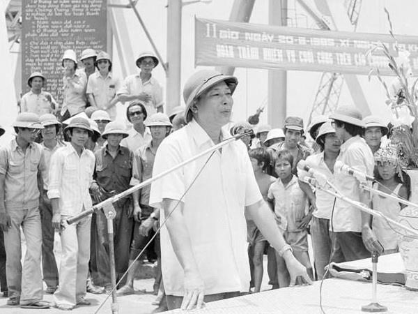 Trung tướng Đồng Sỹ Nguyên, nguyên Ủy viên Bộ Chính trị, nguyên Phó Chủ tịch Hội đồng Bộ trưởng. (Ảnh: Cao Phong/TTXVN) Lễ tang đồng chí Đồng Sỹ Nguyên tổ chức theo nghi thức cấp Nhà nước ảnh 1