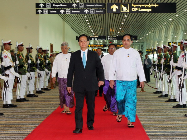 Thủ tướng Nguyễn Tấn Dũng bắt đầu dự Hội nghị Cấp cao CLMV 7 ảnh 1