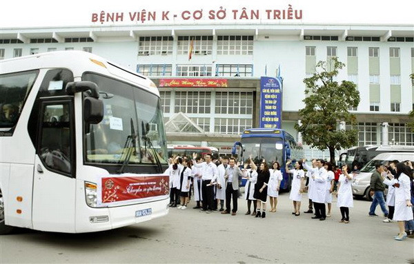 Hỗ trợ người bệnh đón tết đầm ấm, đầy yêu thương và nghĩa tình ảnh 1