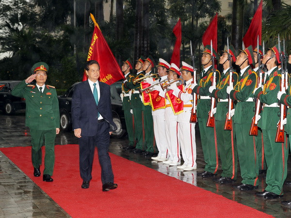 Thủ tướng: Phấn đấu đưa Viettel trở thành tập đoàn hàng đầu khu vực ảnh 1