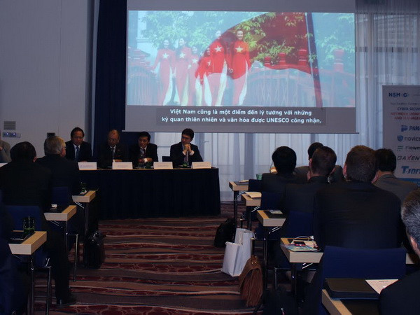 Bộ trưởng Trương Minh Tuấn đánh giá cao tiềm năng hợp tác ICT Việt-Séc ảnh 1