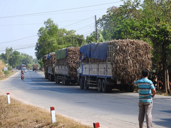 Có dấu hiệu dung túng, bảo kê xe quá tải từ chính quyền địa phương ảnh 1
