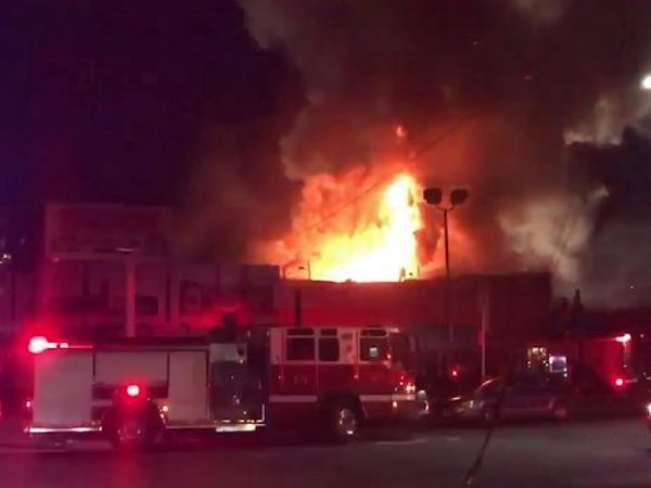 Mỹ: Cháy lớn tại bữa tiệc đêm, hàng chục người có khả năng thiệt mạng ảnh 1
