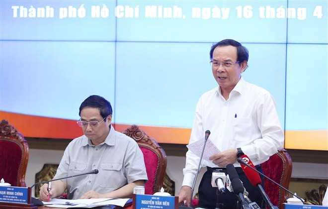 Bí thư Thành ủy Thành phố Hồ Chí Minh Nguyễn Văn Nên phát biểu. (Ảnh: Dương Giang/TTXVN) Cả nước vì Thành phố Hồ Chí Minh, Thành phố Hồ Chí Minh vì cả nước ảnh 2