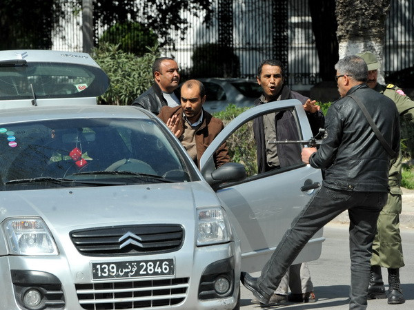 Nhật Bản lên án vụ tấn công đẫm máu ở thủ đô của Tunisia ảnh 1