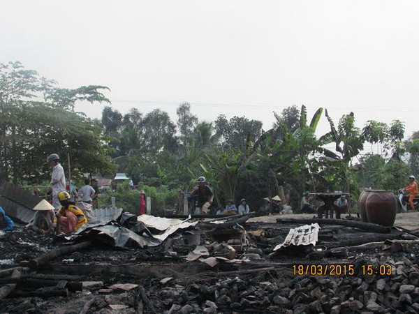 Kiên Giang: Cháy lớn thiêu rụi 3 căn nhà thuộc một gia đình ảnh 4