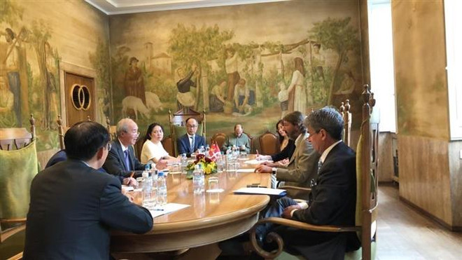 Tăng cường xúc tiến thương mại, đầu tư vào Việt Nam tại Thụy Sĩ ảnh 2