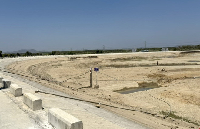 ttxvn_thieu nuoc san xuat.jpg