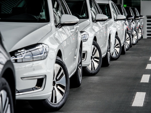 Thế giới có thể sẽ không đạt mục tiêu sử dụng phương tiện "sạch" ảnh 1