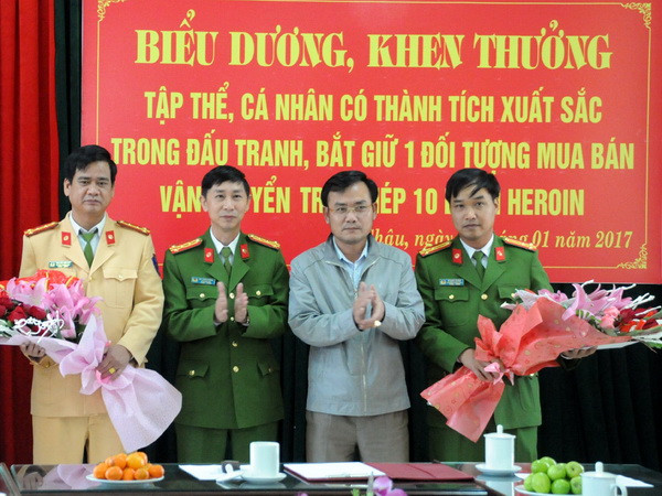 Lai Châu khen thưởng tập thể và cá nhân có thành tích phá án ma túy ảnh 1