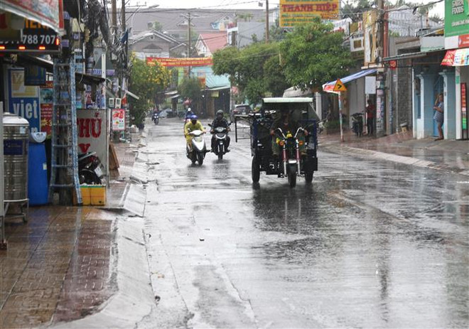 Các khu vực trên cả nước có mưa rào, dông vài nơi trong đêm 26/8 ảnh 1