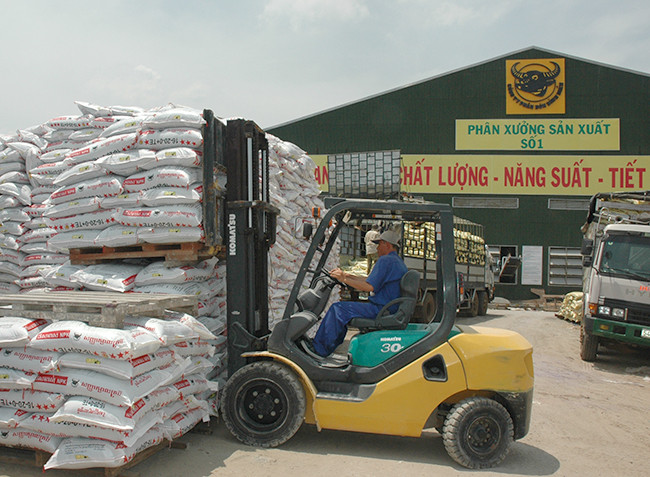 Dịch COVID-19: Vinachem có nguy cơ lỗ hàng nghìn tỷ đồng ảnh 1