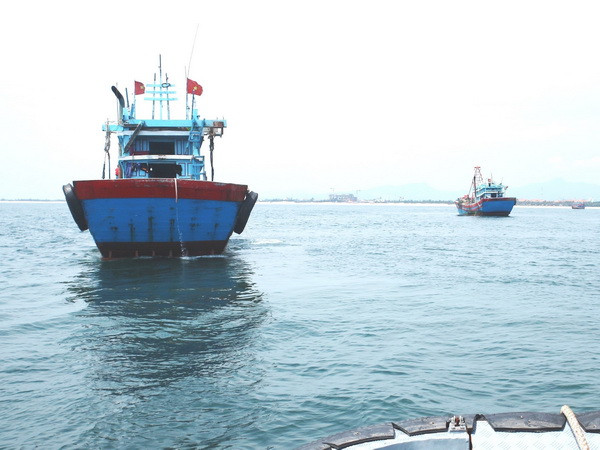 Malaysia bắt giữ 21 ngư dân Việt Nam cùng 4,5 tấn hải sản ảnh 1