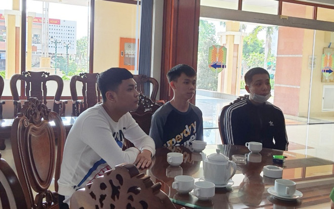 Vụ nổ súng ở quán karaoke XO Tiền Giang: Thêm 3 đối tượng ra đầu thú ảnh 1