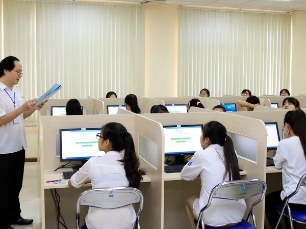 Bắt đầu kỳ thi đánh giá năng lực đợt 2 của Đại học Quốc gia Hà Nội ảnh 1