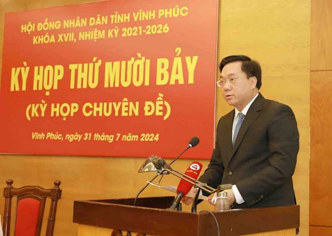 Chủ tịch Ủy ban Nhân dân tỉnh Vĩnh Phúc Trần Duy Đông phát biểu. (Ảnh: Hoàng Hùng/TTXVN) ttxvn_3107_tran duy dong (2).jpg