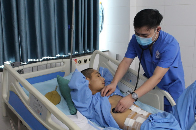 Thái Nguyên: Lần đầu áp dụng thành công kỹ thuật cao ECMO cứu sống ngư ảnh 1