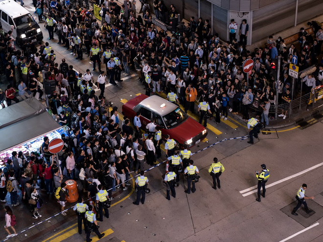 Sinh viên Hong Kong dọa hành động nhằm vào tòa nhà chính quyền ảnh 1