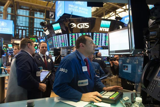 Chỉ số công nghiệp Dow Jones lần đầu tiên vượt mức 31.000 điểm ảnh 1