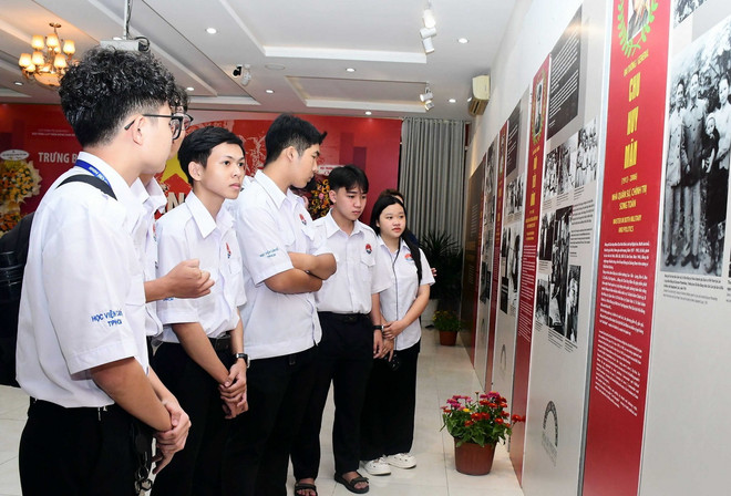 ttxvn_trien lam1.jpg