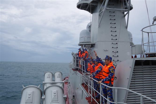 Tàu tên lửa của Lữ đoàn 167 huấn luyện chung với Hải quân Ấn Độ ảnh 4