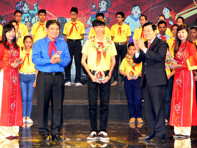Lễ Tuyên dương Cháu ngoan Bác Hồ toàn quốc lần thứ 8 năm 2015 ảnh 1