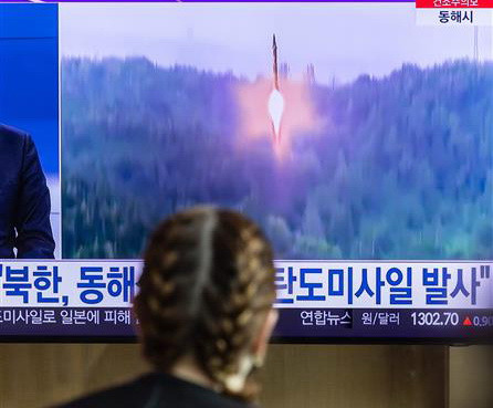 Phản ứng của Hàn-Nhật-Mỹ về vụ phóng tên lửa mới của Triều Tiên ảnh 1