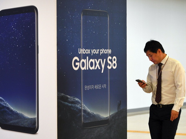 Samsung giữ vững ngôi vương trên thị trường điện thoại thông minh ảnh 1