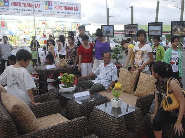 Khai mạc Lễ hội mua sắm chào năm mới 2014 tại An Giang ảnh 1