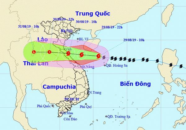Vị trí và đường đi dự kiến của bão số 4. (Nguồn: nchmf.gov.vn) Sáng 30/8, bão số 4 sẽ đi vào đất liền từ Nghệ An đến Quảng Bình ảnh 1