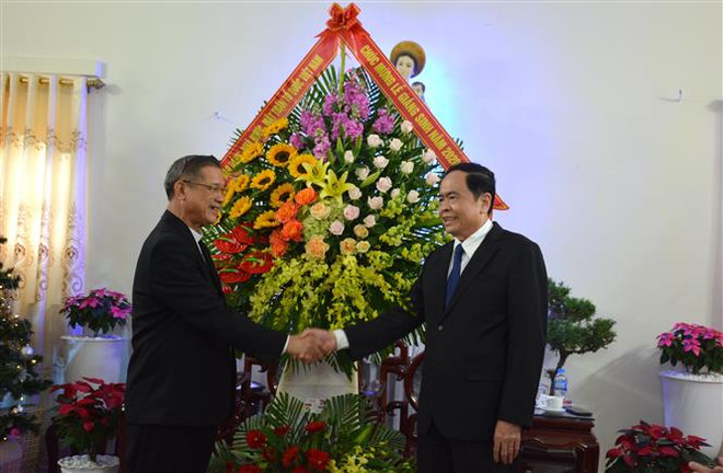 Chủ tịch MTTQ chúc mừng Giáng sinh tại Tòa Giáo phận Bùi Chu ảnh 1