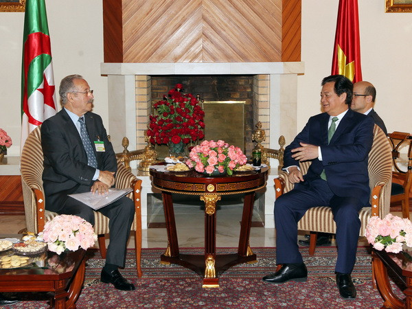 Thủ tướng tiếp Chủ tịch Hội Hữu nghị Algeria-Việt Nam ảnh 1