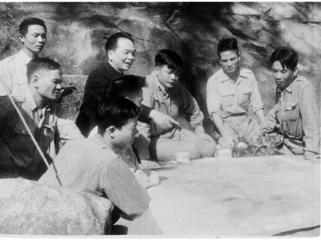 Triển lãm "Danh tướng Việt Nam qua các tác phẩm nghệ thuật" ảnh 1