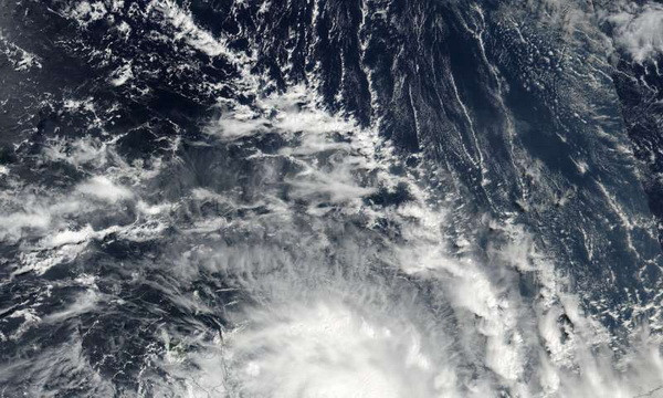 Ảnh chụp vệ tinh mắt bão Keni. (Nguồn: NASA) Cảnh báo nguy hiểm bão Keni trên biển Nam Thái Bình Dương ảnh 1