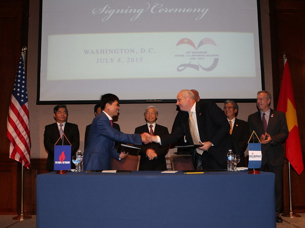 Ký kết hàng loạt dự án ngân hàng, hàng không, dầu khí, công nghệ cao ảnh 1