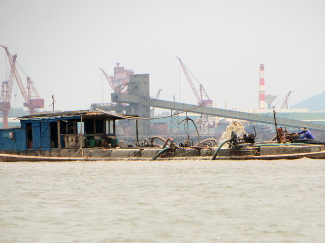 Khai thác cát trái phép ngay trước cửa ngõ di sản Vịnh Hạ Long ảnh 5