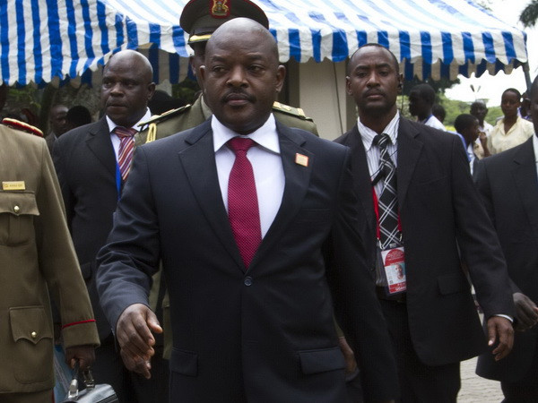 Tổng thống Burundi lần đầu xuất hiện sau âm mưu đảo chính ảnh 1