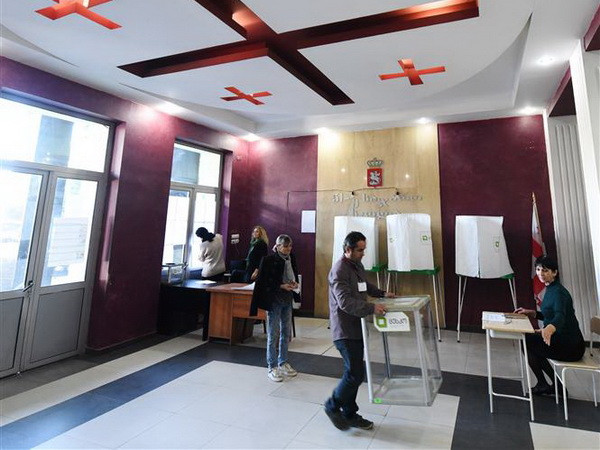 Hơn 3,5 triệu cử tri Gruzia đủ tư cách đi bỏ phiếu bầu cử tổng thống ảnh 1