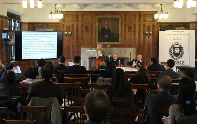 Học giả quốc tế chỉ trích các hành vi của Trung Quốc tại Biển Đông ảnh 1