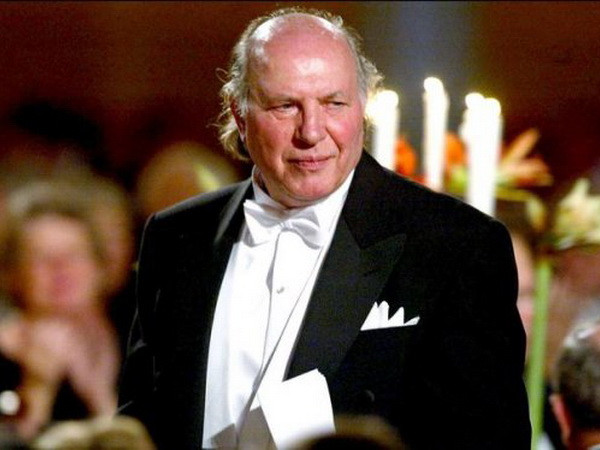 Chủ nhân của giải Nobel văn học 2002 Imre Kertész qua đời ảnh 1