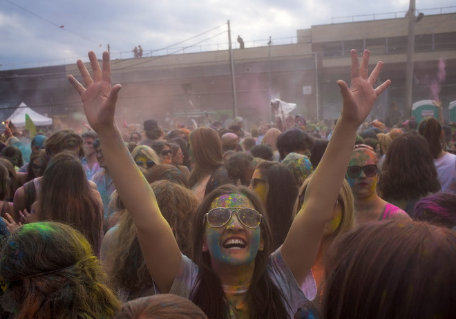 [Photo] Lễ hội sắc màu của người Hindu tại New York ảnh 1