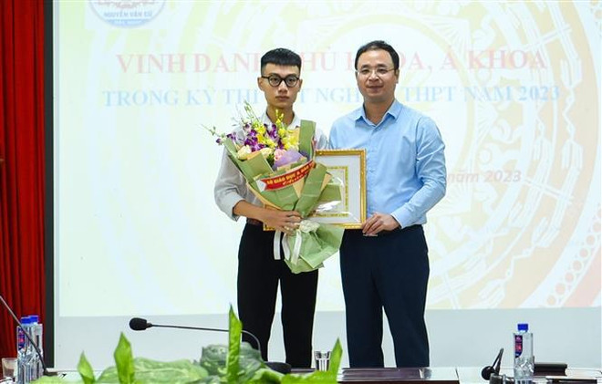 Thủ khoa toàn quốc khối C: Cách học riêng và niềm đam mê môn xã hội ảnh 3