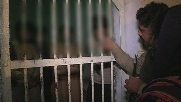 ICC: Liên quân quốc tế tại Afghanistan ngược đãi nghi can bị giam giữ ảnh 1