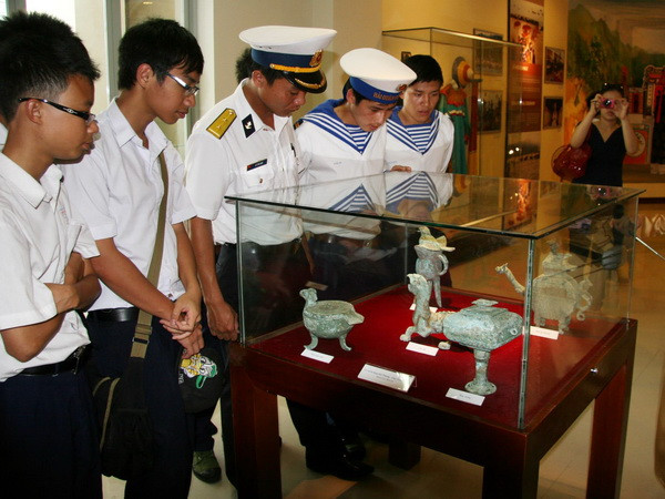 Bảo tàng Đà Nẵng tổ chức tiếp nhận hơn 70 hiện vật quý ảnh 1