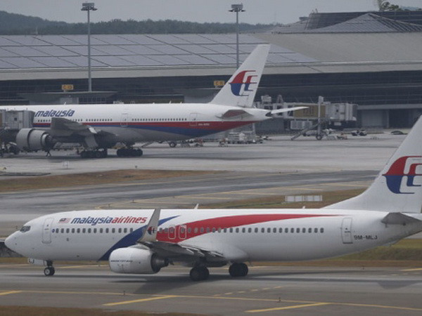 Máy bay của hãng Malaysia Airlines phải hạ cánh khẩn cấp ảnh 1