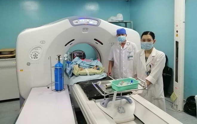 Áp dụng thành công phương pháp xạ trị áp sát suất liều cao cho trẻ em ảnh 1