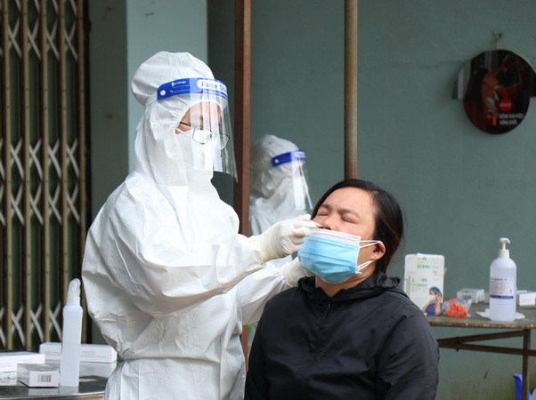 Ngày 19/9, thêm 10.040 ca mắc mới COVID-19 và 9.137 người khỏi bệnh ảnh 2