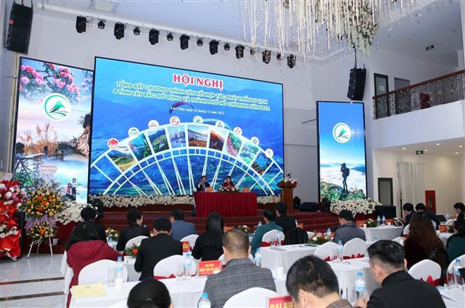 Liên kết khai thác hiệu quả tuyến du lịch Vòng cung Tây Bắc ảnh 1